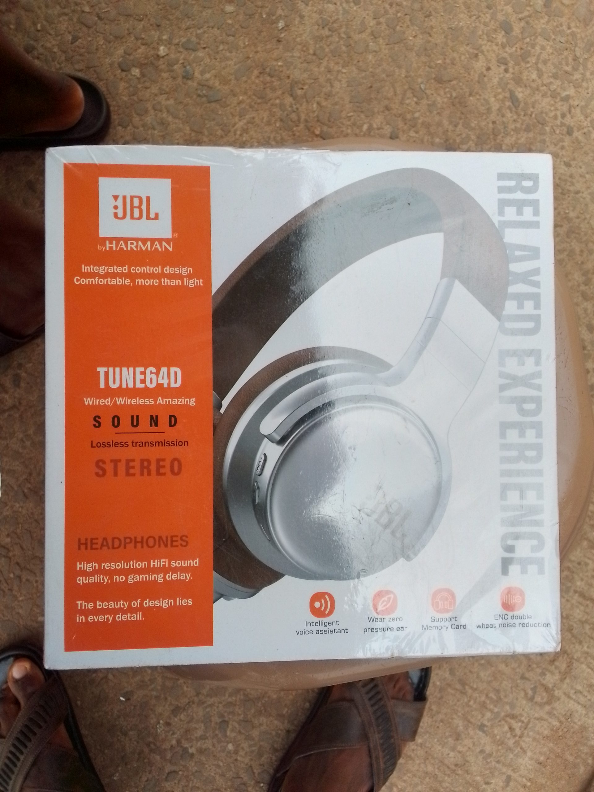 JBL TUNE64D Headphone